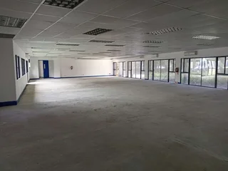519m² Office to rent woodmead