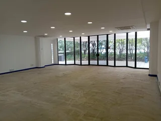 519m² Office to rent woodmead