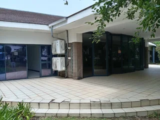 519m² Office to rent woodmead