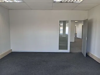 562m² Office to rent Sunninghill