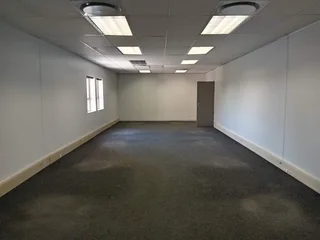 562m² Office to rent Sunninghill