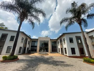 109 Sqm 1st Floor Office To Let in Bedfordview