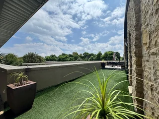 198 sqm Office to Let in Sandton