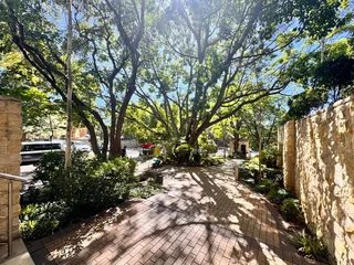 198 sqm Office to Let in Sandton