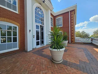 Offices available To Let in Bryanston, Sandton.