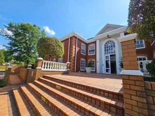 Offices available To Let in Bryanston, Sandton.