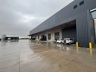 5110m² Logistics Facility with a large yard area TO LET in Atlantic Hills