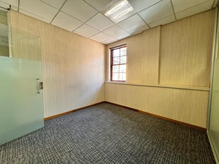 251 sqm Office to Let in Sandton