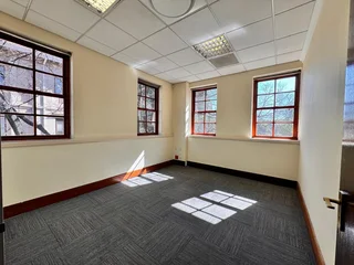 251 sqm Office to Let in Sandton