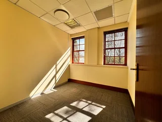 251 sqm Office to Let in Sandton