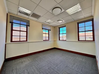 251 sqm Office to Let in Sandton