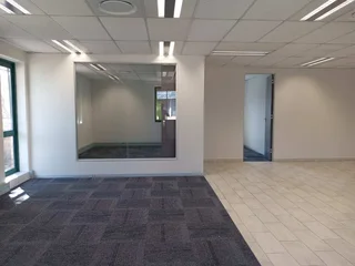 402m² Office To Rent, Rivonia