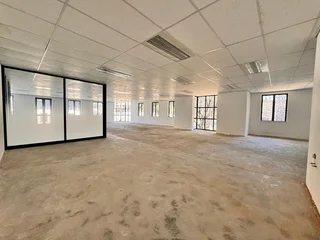 142 sqm Office to Let in Sandton