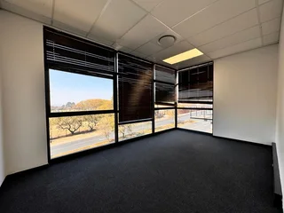 298 sqm Office to Let in Sandton