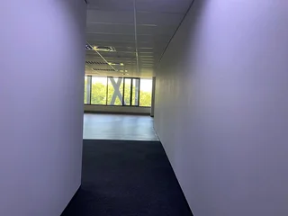 733 sqm Office To Let in Bryanston