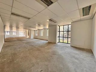 142 sqm Office to Let in Sandton