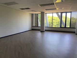 733 sqm Office To Let in Bryanston