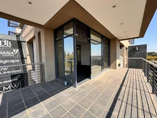 298 sqm Office to Let in Sandton