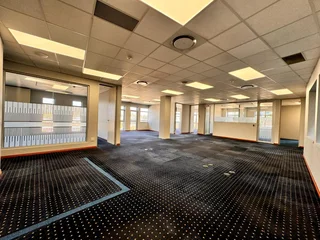 330 sqm Office to Let in Sandton