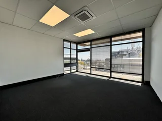 298 sqm Office to Let in Sandton