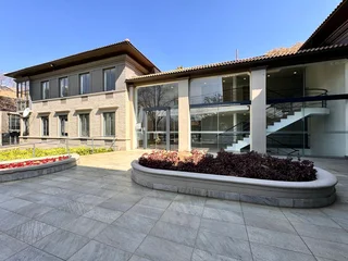 142 sqm Office to Let in Sandton