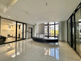 298 sqm Office to Let in Sandton