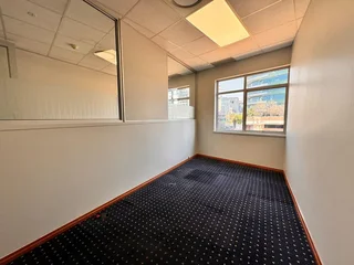 330 sqm Office to Let in Sandton
