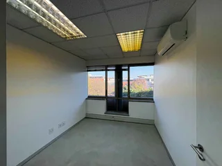313m² Office to rent Woodmead