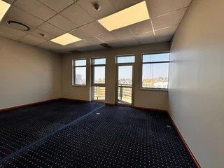 330 sqm Office to Let in Sandton