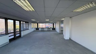 313m² Office to rent Woodmead
