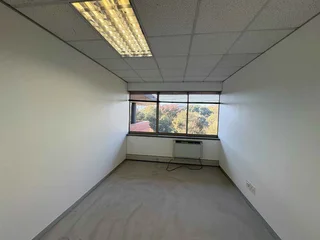313m² Office to rent Woodmead