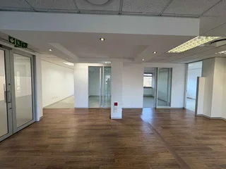 313m² Office to rent Woodmead