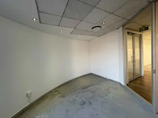 313m² Office to rent Woodmead