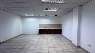313m² Office to rent Woodmead