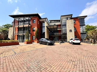 181 sqm Office to Let in Sandton