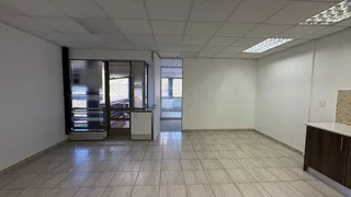 313m² Office to rent Woodmead