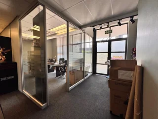 181 sqm Office to Let in Sandton