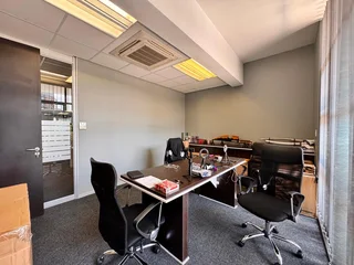 181 sqm Office to Let in Sandton