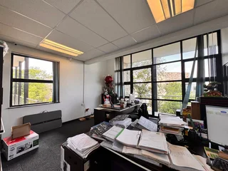 181 sqm Office to Let in Sandton