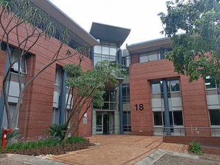 661m² Office to rent Woodmead