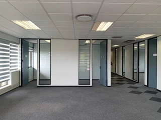 661m² Office to rent Woodmead