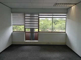 661m² Office to rent Woodmead