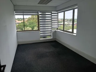 661m² Office to rent Woodmead