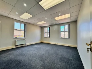 201 sqm Office to Let in Sandton