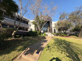 432m² Office to rent Woodmead