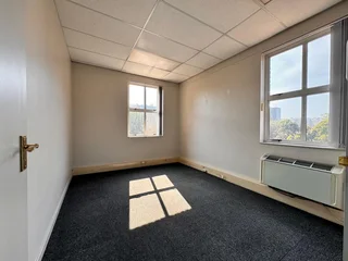 201 sqm Office to Let in Sandton