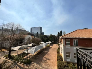 201 sqm Office to Let in Sandton