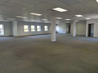 562m² Office to let Sunninghill