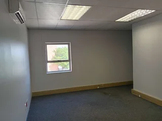 562m² Office to let Sunninghill