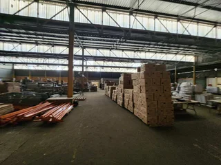 Warehouse Space To Let – 2,698m² | Top Road, Anderbolt, Boksburg